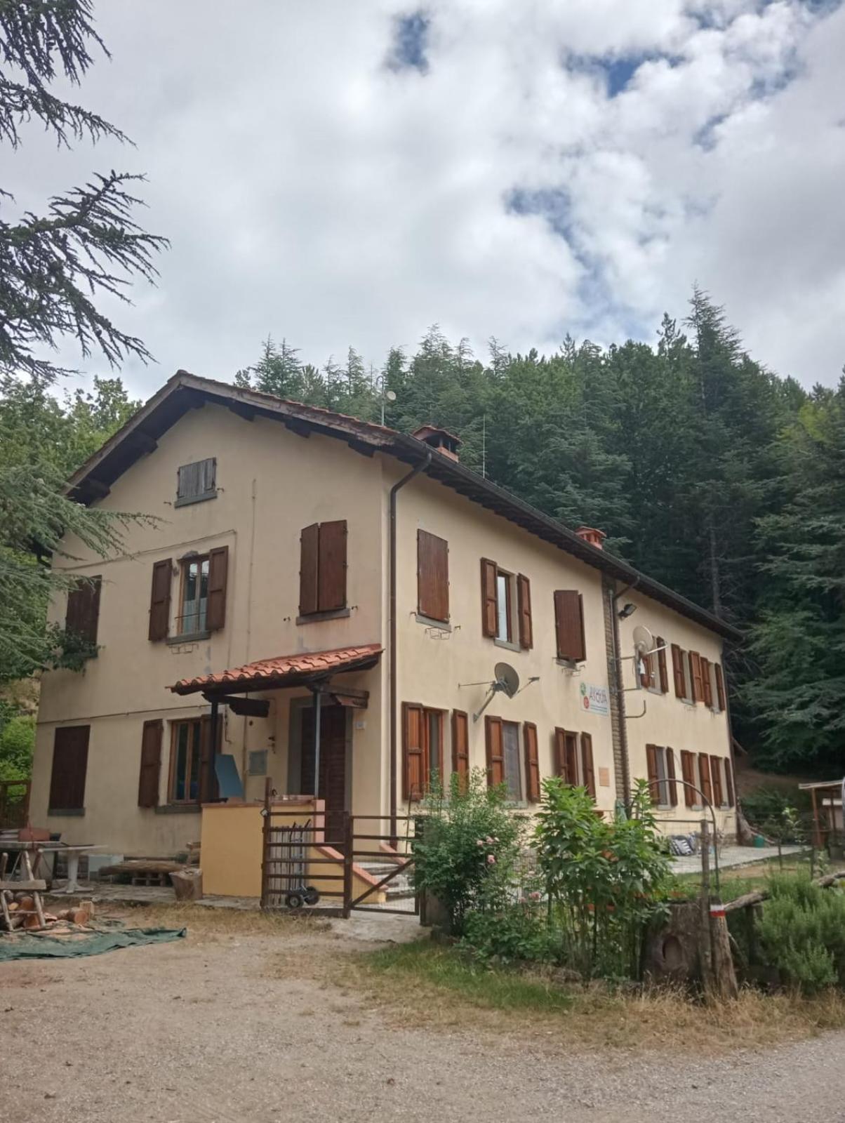 Rifugio Asqua Poppi Exterior foto